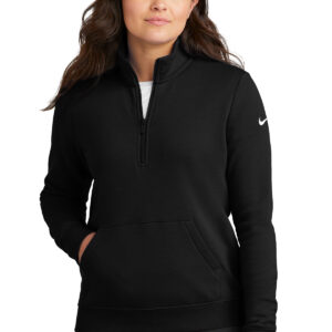 Nike Women's Club Fleece Sleeve Swoosh 1/2-Zip